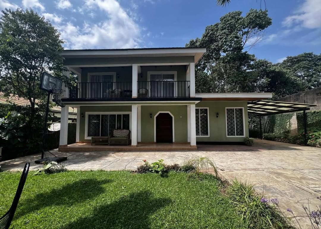 Premium Penthouse Suite with Mount Meru Views in Arusha